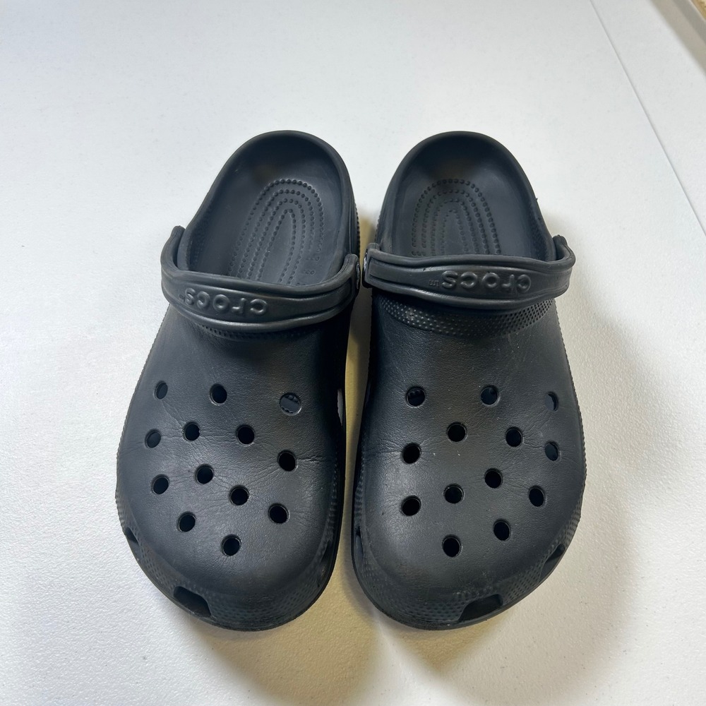 Crocs Classic Clogs Black Mens Size 9 Womens Size 11 Water Shoes Slip On